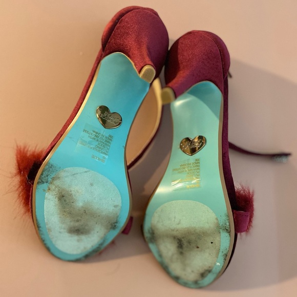 Betsey Johnson Velvet Red Heels - Picture 2 of 6